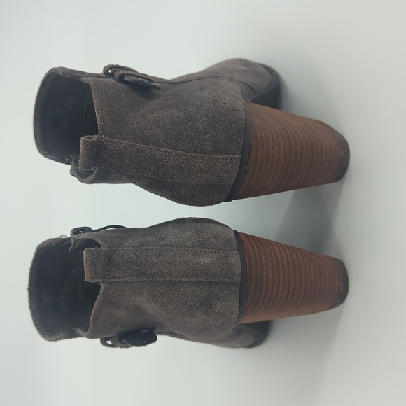 Franco Fortini Gray Suede Block Heel Booties Buckle Ankle Boots 6.5 - Picture 3 of 7